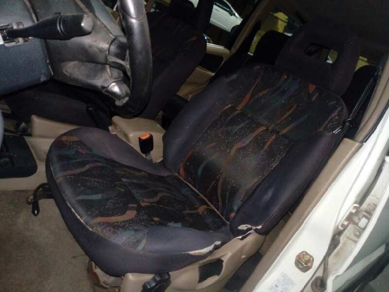 nissan terrano/terrano.ii (r20) del año 1999