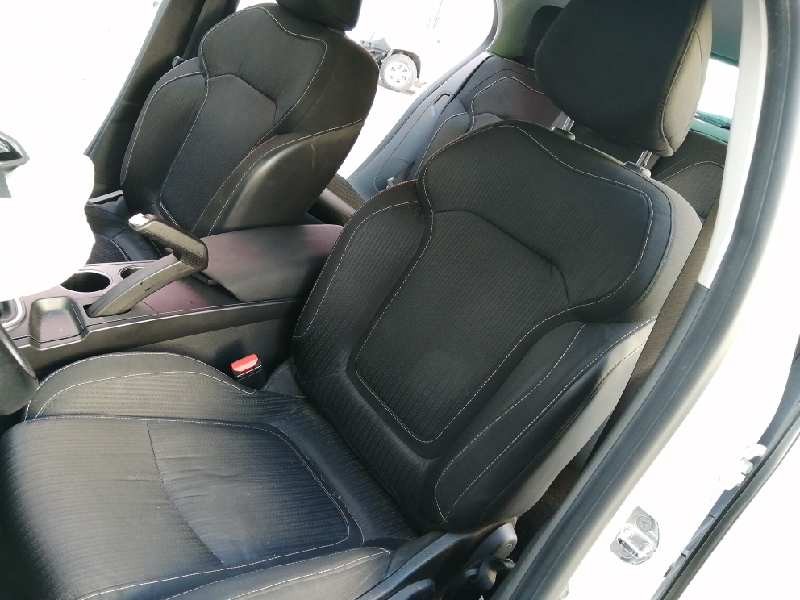 renault megane iv berlina 5p del año 2015