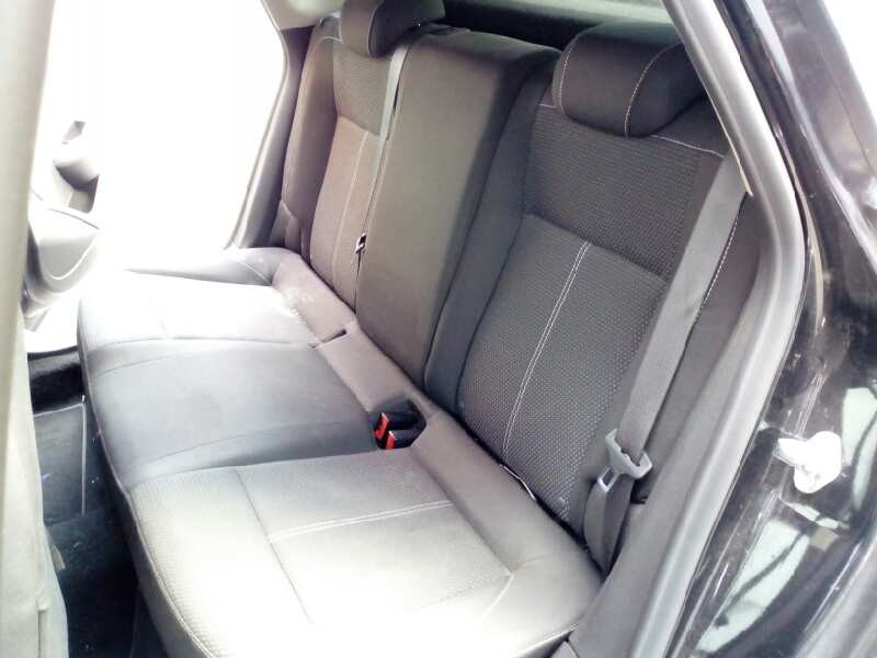 opel astra j lim. del año 2010