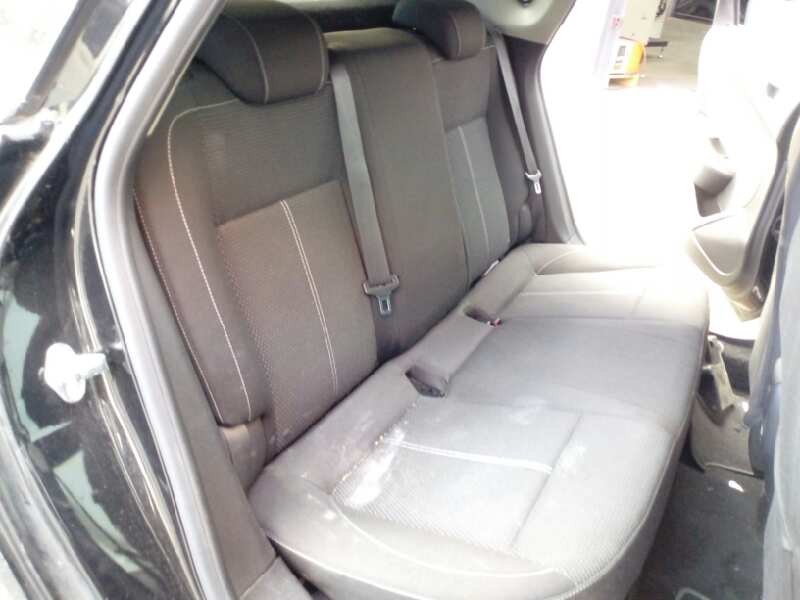 opel astra j lim. del año 2010