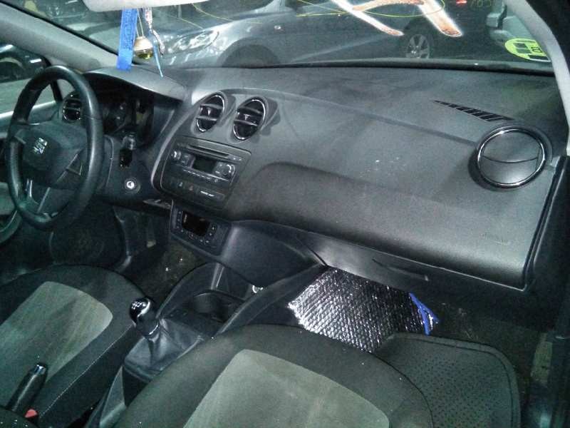 seat ibiza (6j5) del año 2014