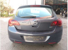 opel astra j lim. del año 2010 2