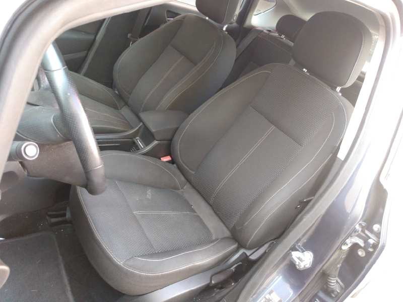 opel astra j lim. del año 2010
