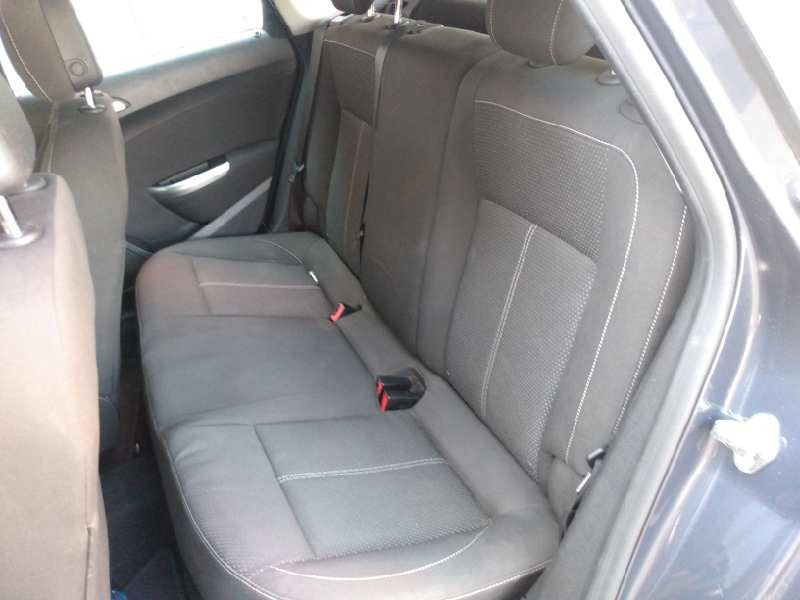 opel astra j lim. del año 2010