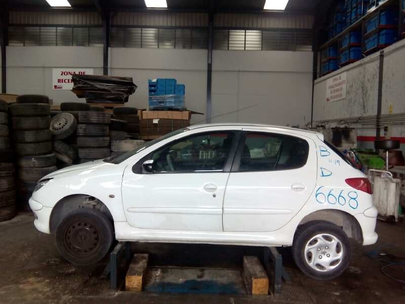 peugeot 206 berlina del año 2005