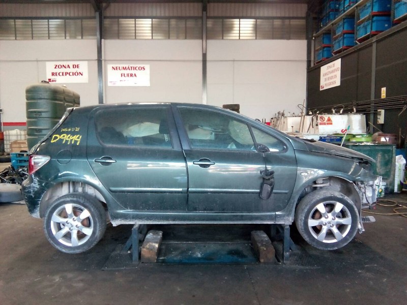 peugeot 307 berlina (s2) del año 2007