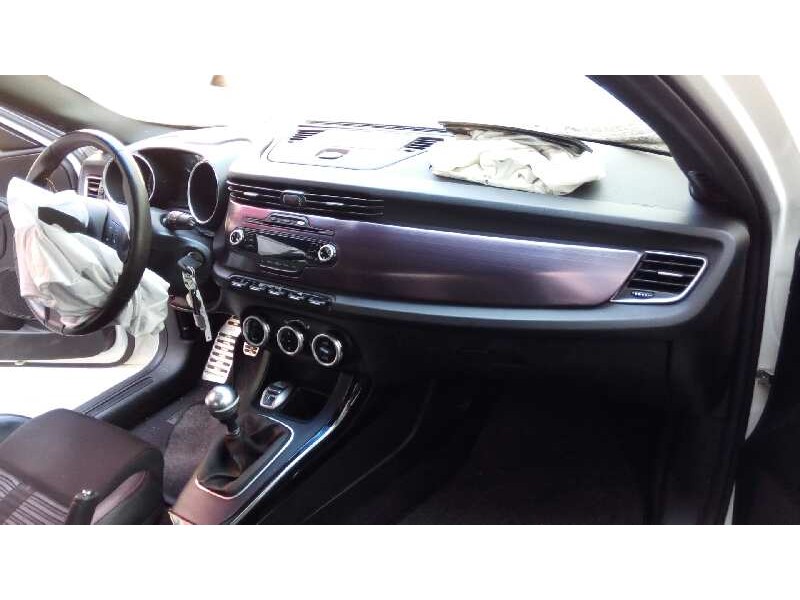 alfa romeo giulietta (191) del año 2012