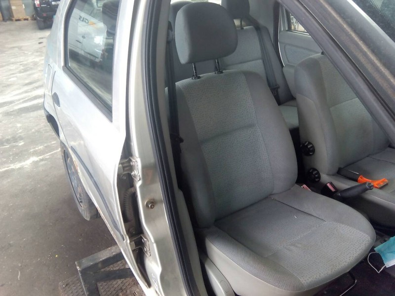 dacia logan del año 2005