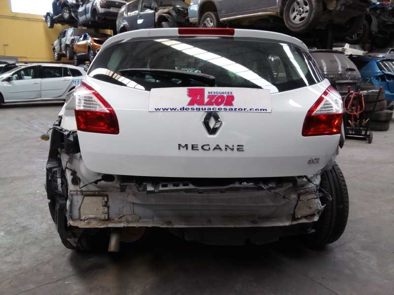 renault megane iii berlina 5 p del año 2013