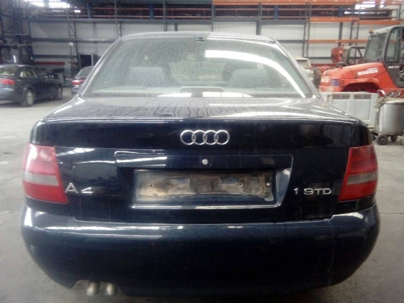 audi a4 berlina (b5) del año 2000