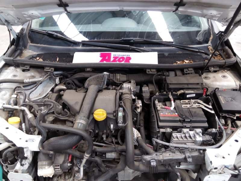 renault megane iii berlina 5 p del año 2013