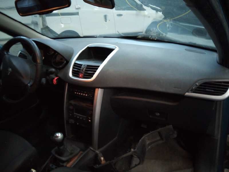 peugeot 207 del año 2007