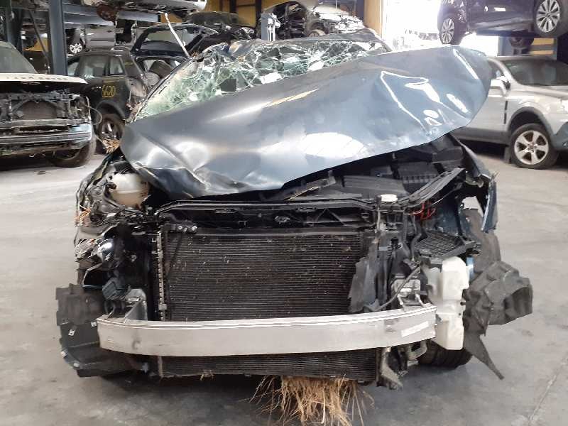 audi q3 (8ug) del año 2016