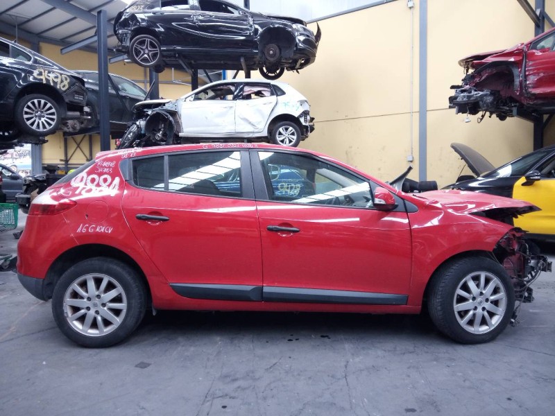 renault megane iii berlina 5 p del año 2008