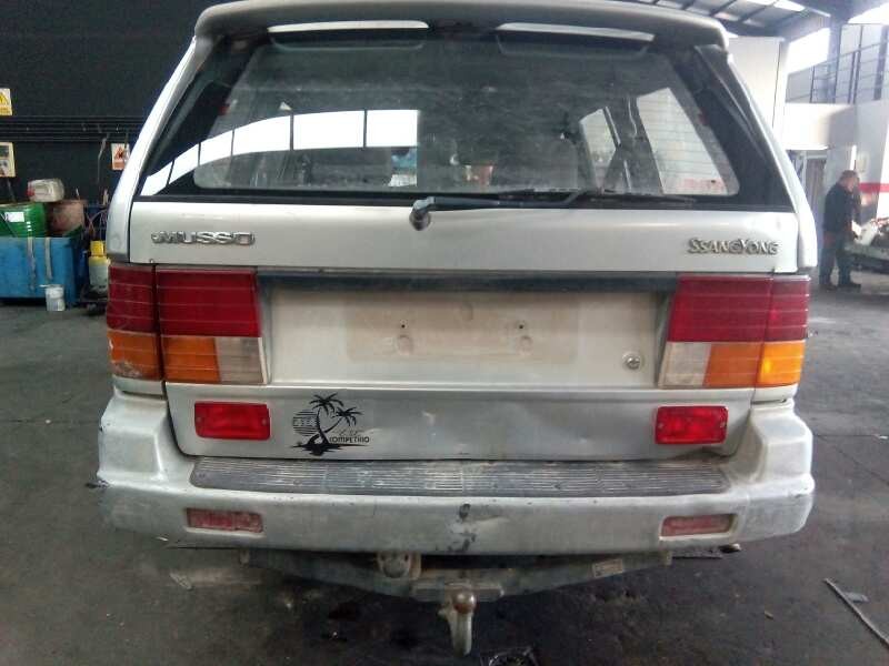 ssangyong musso del año 1996
