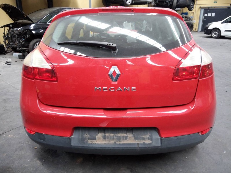 renault megane iii berlina 5 p del año 2008