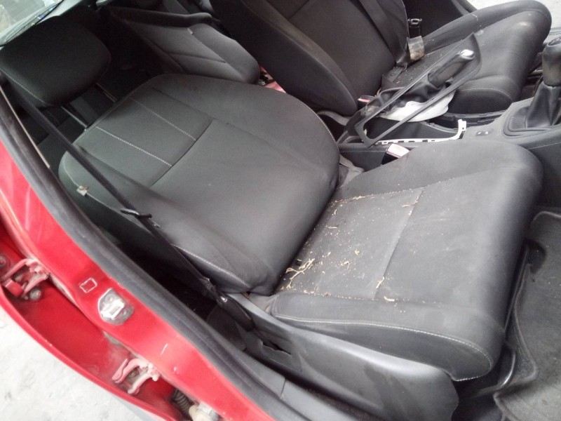 renault megane iii berlina 5 p del año 2008