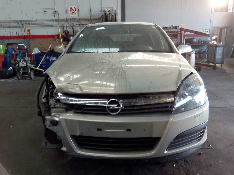 opel astra h berlina del año 2006