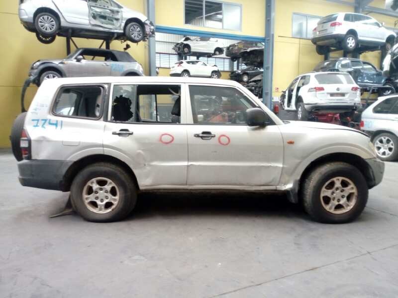 mitsubishi montero (v60/v70) del año 2001
