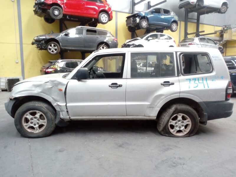mitsubishi montero (v60/v70) del año 2001