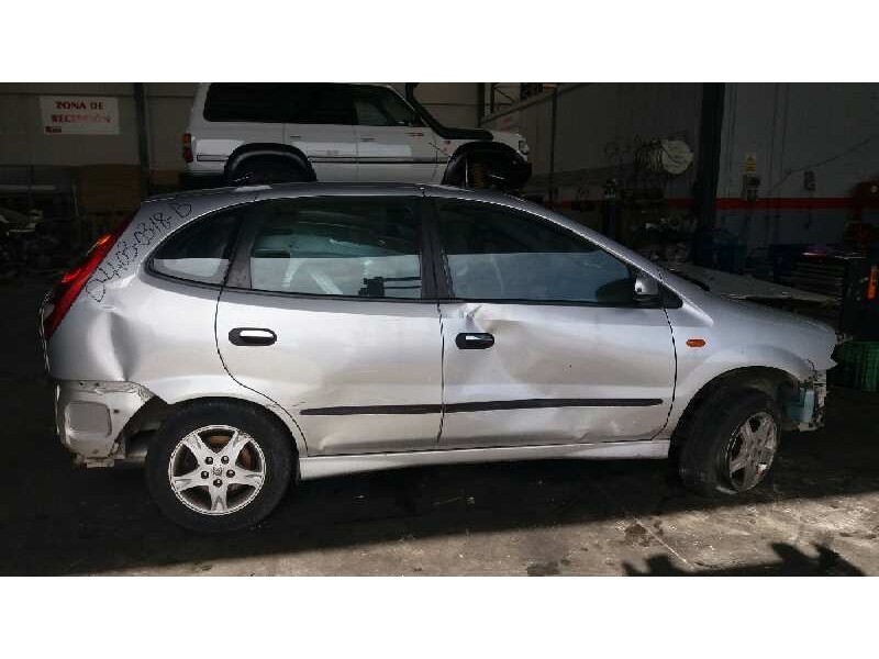 nissan almera tino (v10m) del año 2003