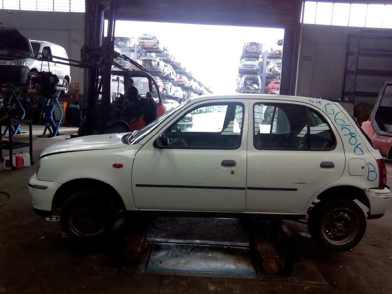 nissan micra (k11) del año 2001
