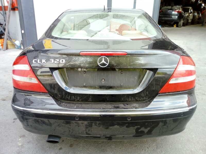 mercedes-benz clase clk (w209) coupe del año 2003