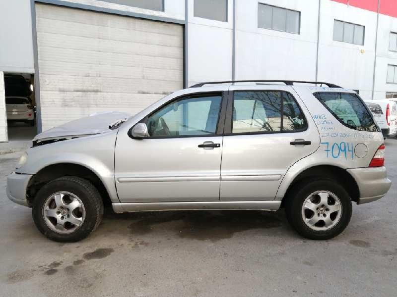 mercedes-benz clase m (w163) del año 1999