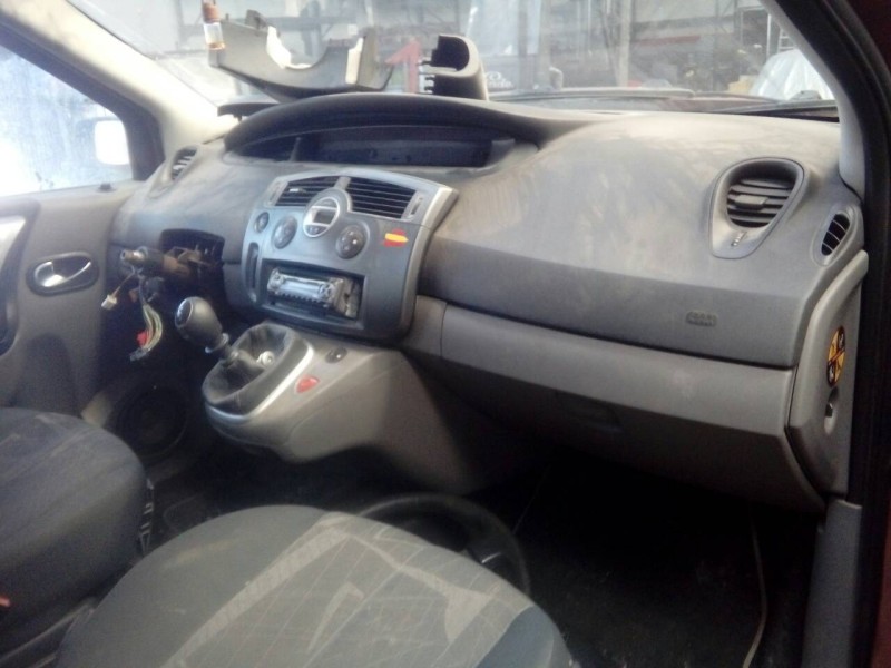 renault scenic ii del año 2004