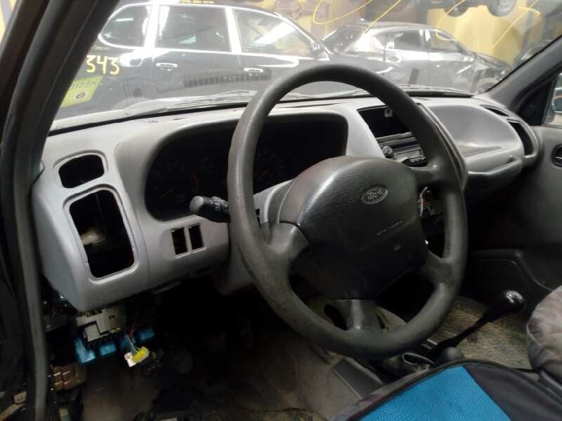ford maverick (nl) del año 1996