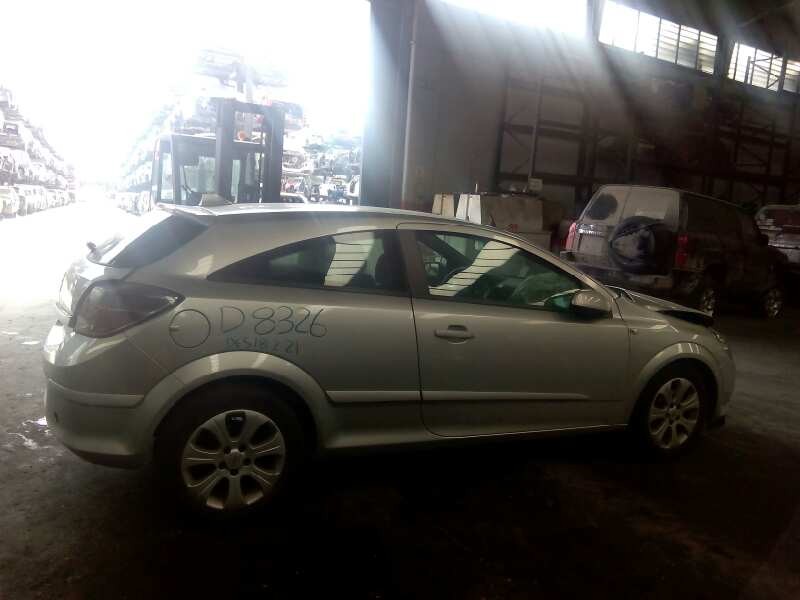 opel astra gtc del año 2007