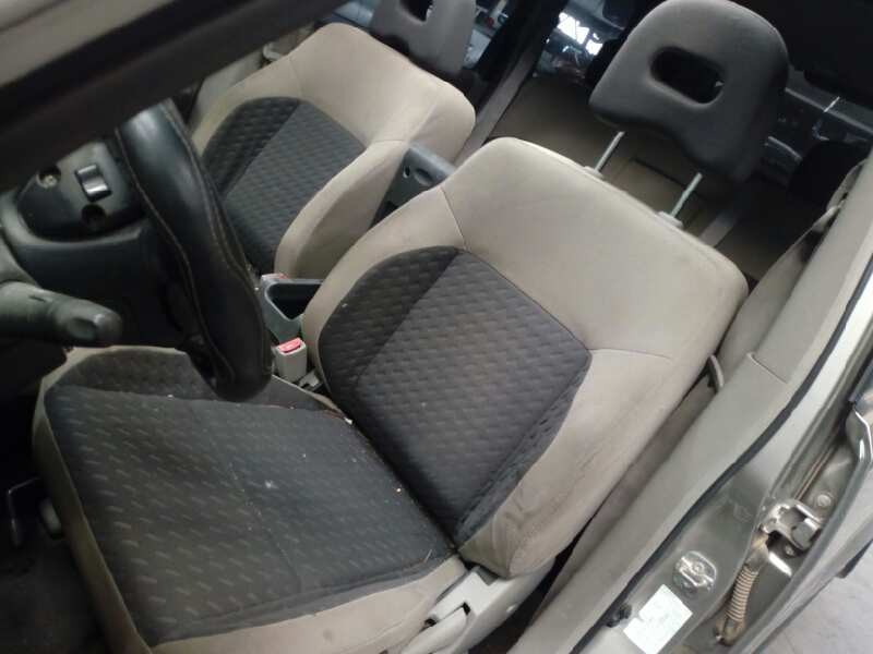 nissan x-trail (t30) del año 2004