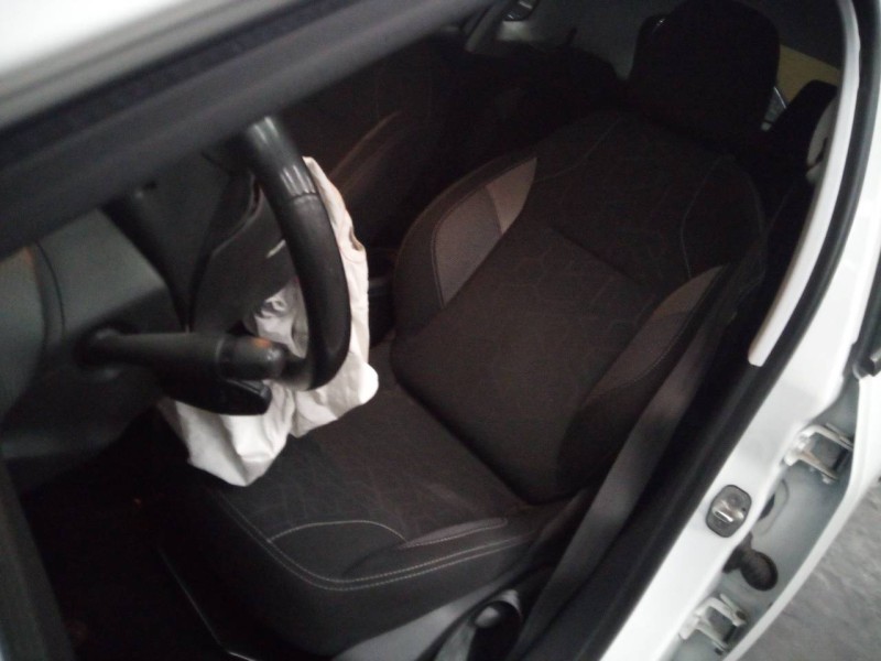 peugeot 2008 (--.2013) del año 2016