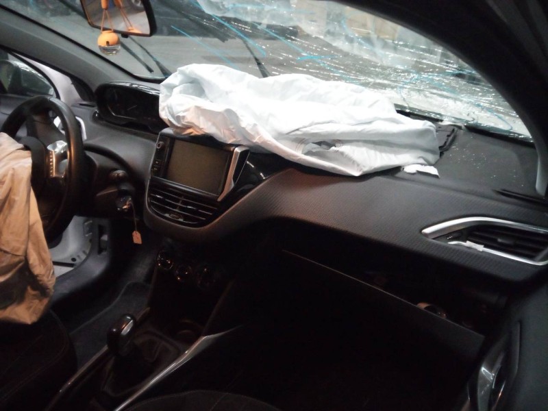 peugeot 2008 (--.2013) del año 2016