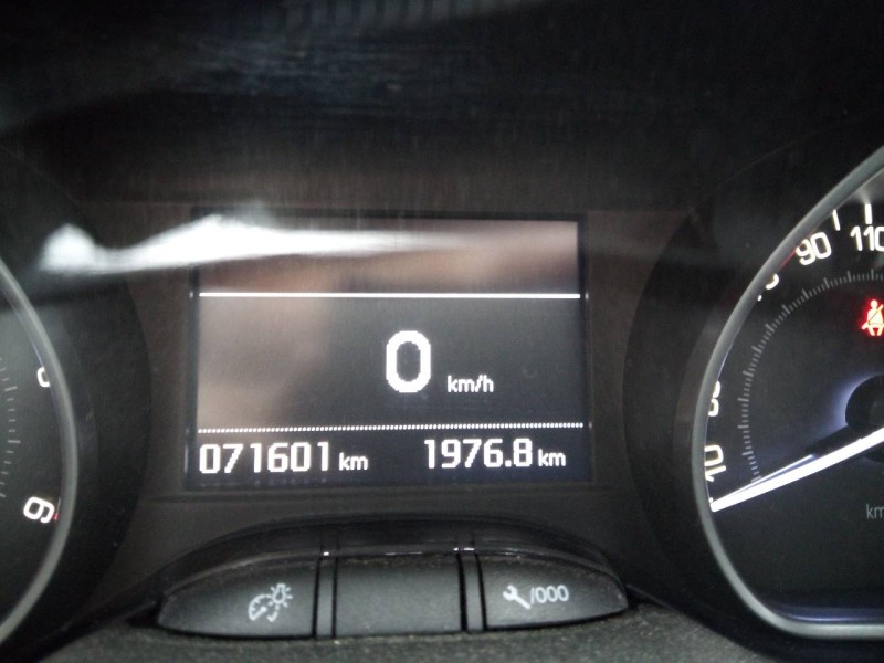 peugeot 208 del año 2017