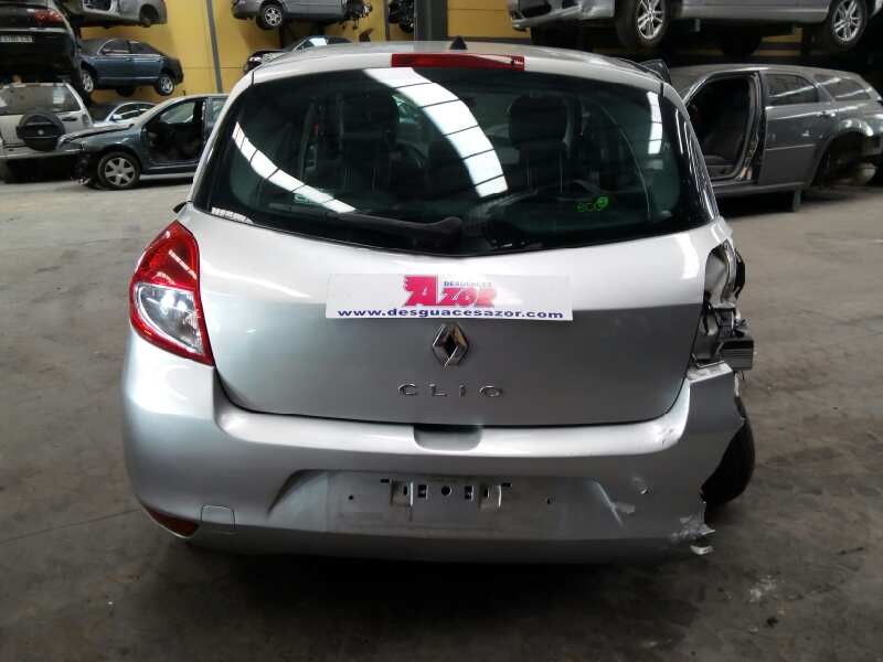 renault clio iii del año 2010