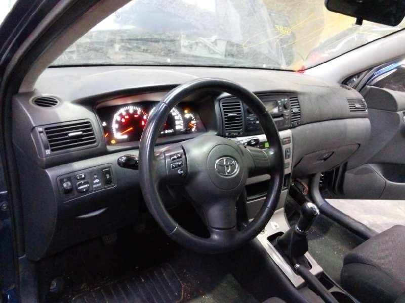 toyota corolla (e12) del año 2006