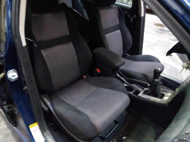 toyota corolla (e12) del año 2006