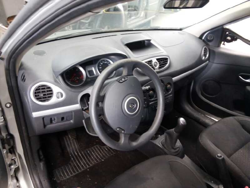 renault clio iii del año 2010