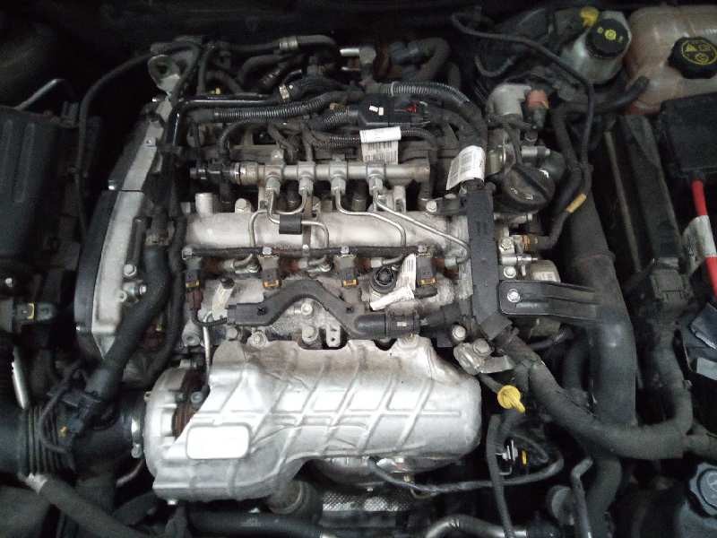 opel insignia berlina del año 2010