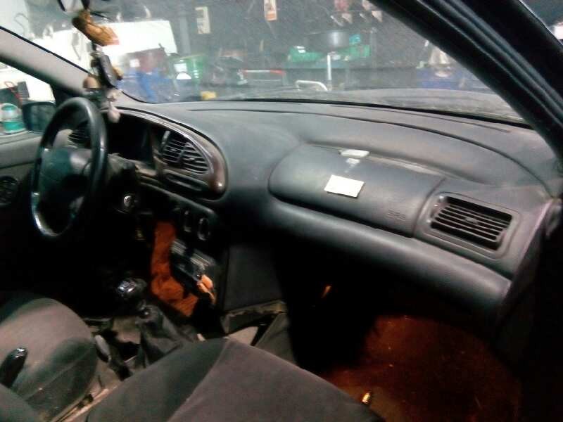 ford mondeo berlina (gd) del año 1999