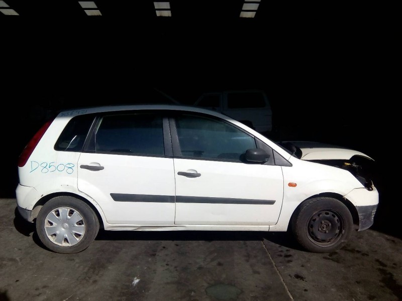 ford fiesta (cbk) del año 2001