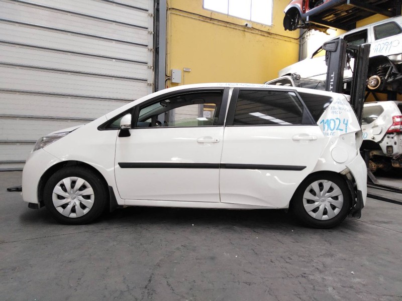 toyota verso-s del año 2018