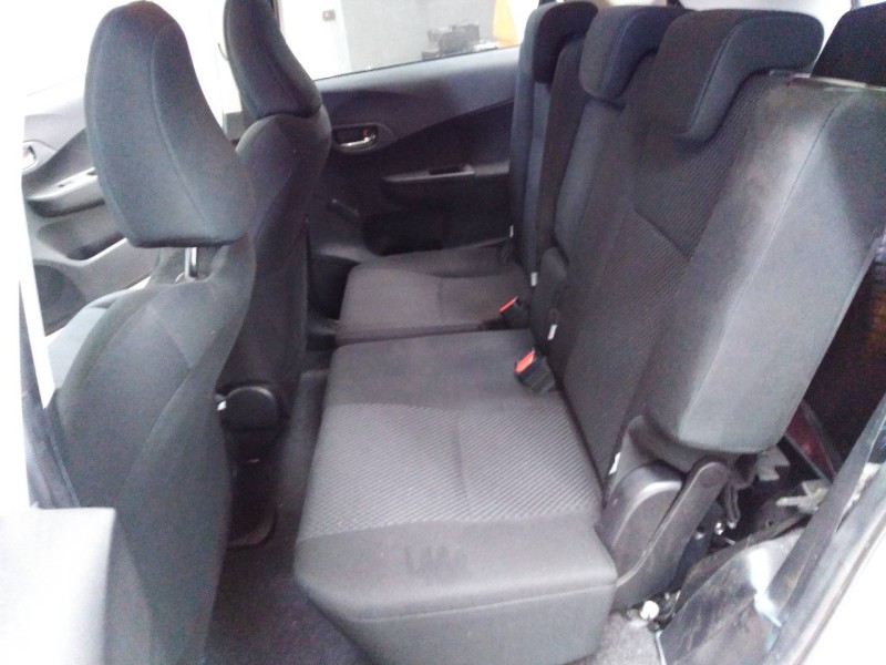 toyota verso-s del año 2018