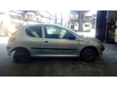 peugeot 206 berlina del año 2001