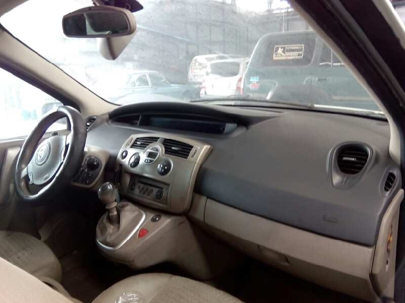 renault scenic ii del año 2003