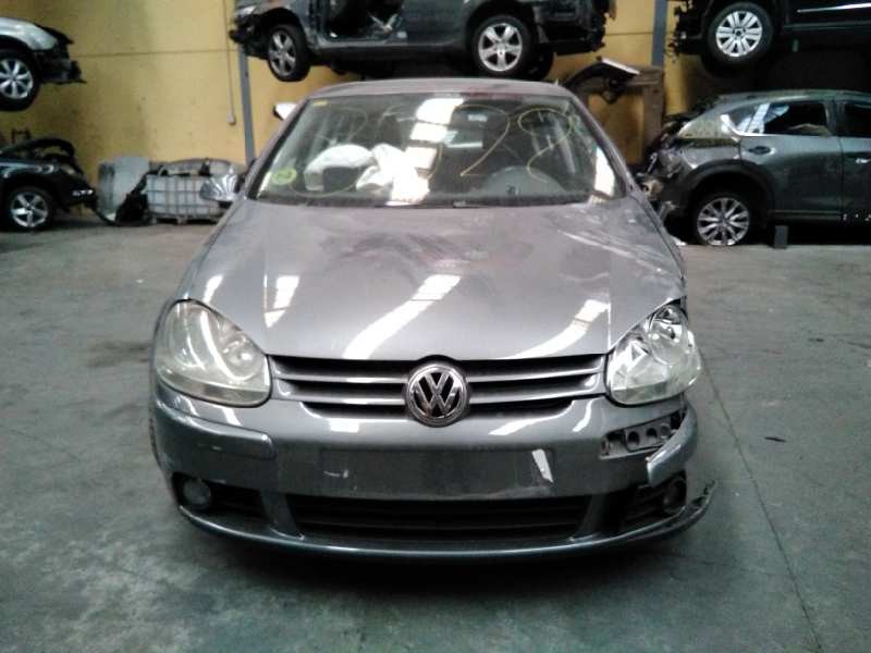 volkswagen golf v berlina (1k1) del año 2004