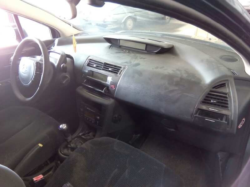 citroën c4 berlina del año 2006