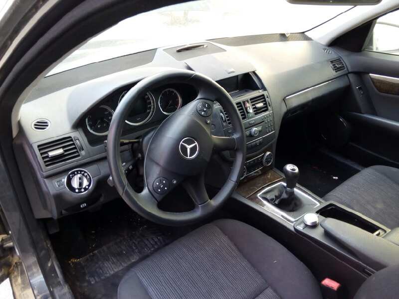 mercedes-benz clase c (w204) berlina del año 2008