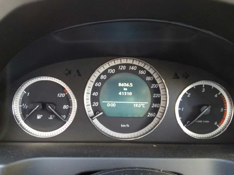 mercedes-benz clase c (w204) berlina del año 2008
